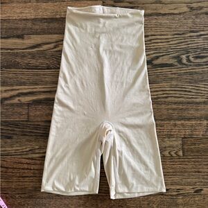 SPANX Shapewear undergarment brand new size medium nude color